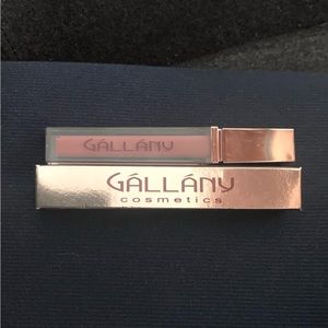 Gállány Cosmetics Lip Gloss - Polite Society 5.8/0.20oz